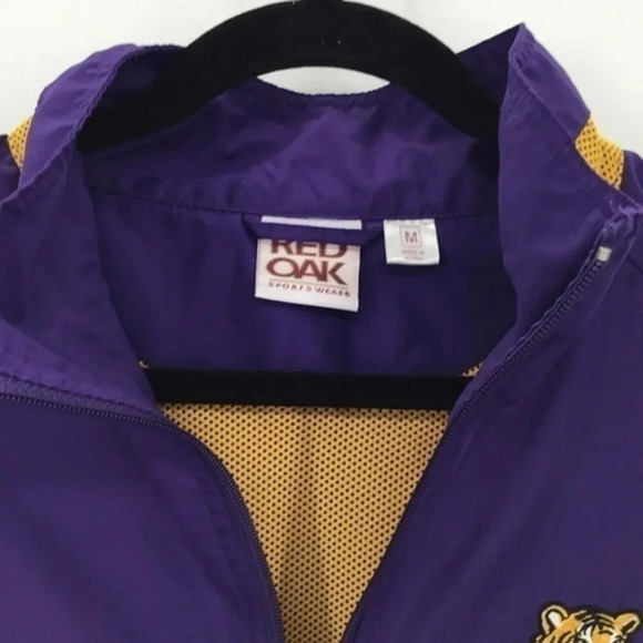 Red Oak LSU Men’s 1/4 Zip Pullover Vented Jacket - Picture 4 of 7